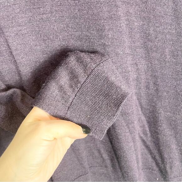 Banana Republic Factory Merino Wool V-Neck Sweater Men’s size XL Purple - Picture 4 of 7